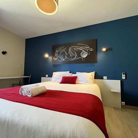 Brit Hotel Du Parc Niort Centre-Parking Gratuit 외부 사진