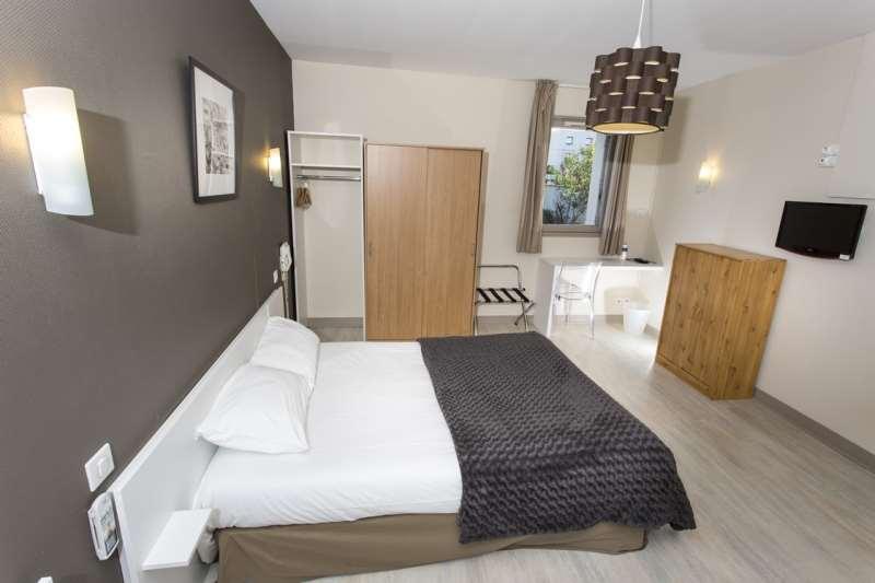 Brit Hotel Du Parc Niort Centre-Parking Gratuit 객실 사진