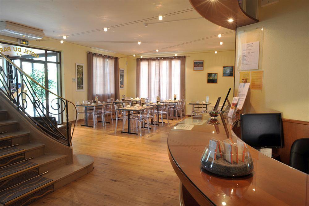 Brit Hotel Du Parc Niort Centre-Parking Gratuit 외부 사진