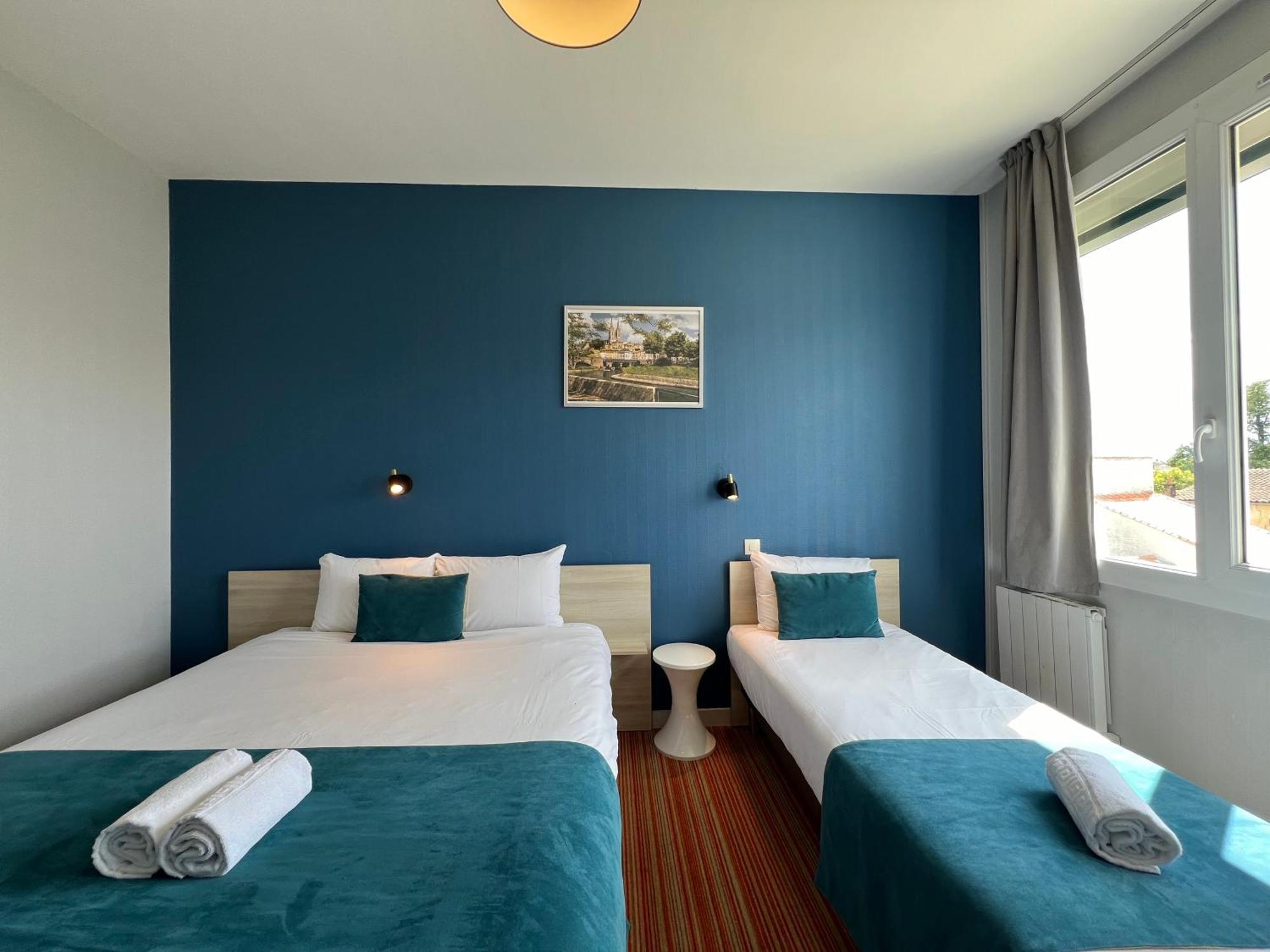 Brit Hotel Du Parc Niort Centre-Parking Gratuit 외부 사진