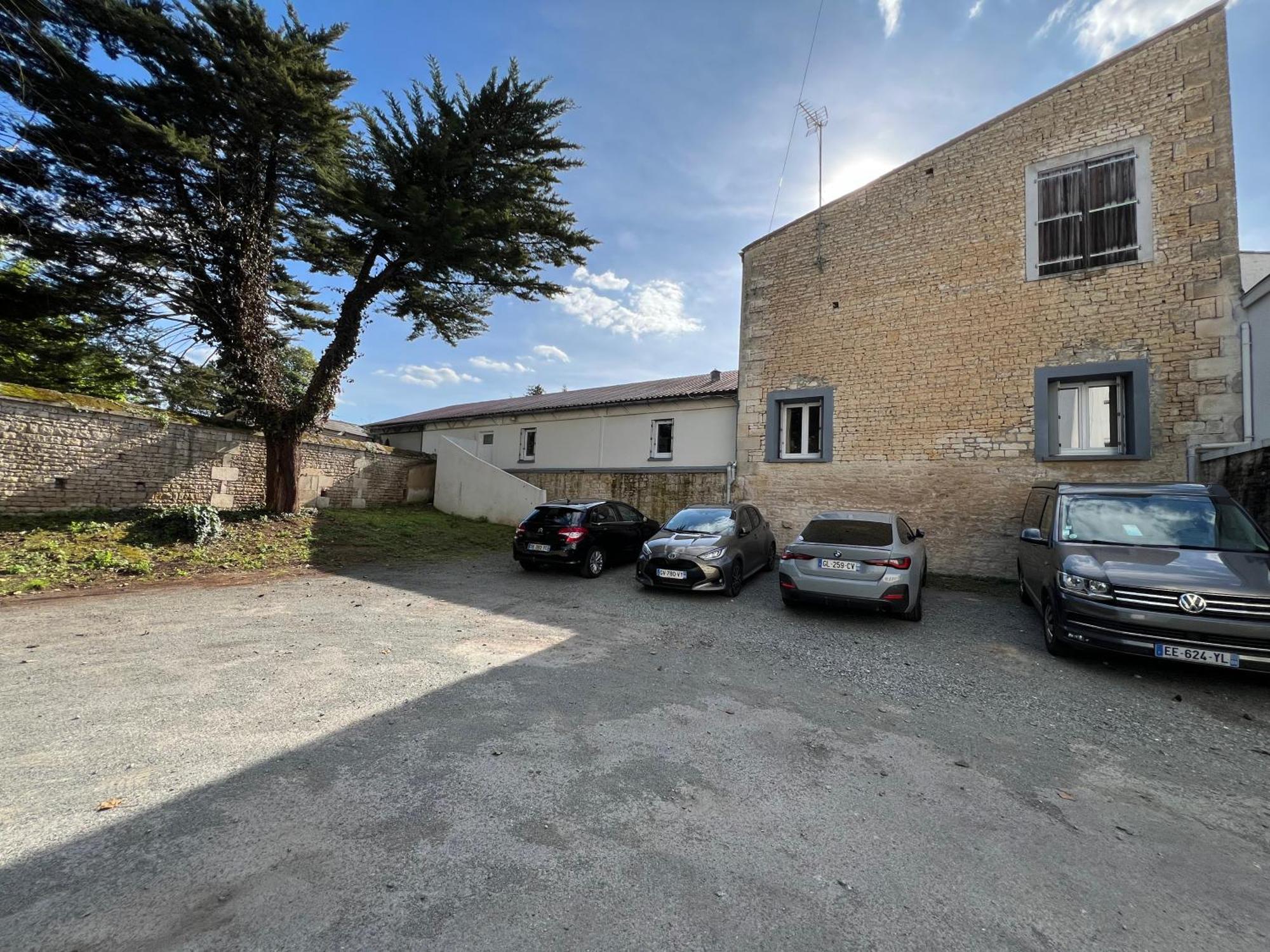 Brit Hotel Du Parc Niort Centre-Parking Gratuit 외부 사진