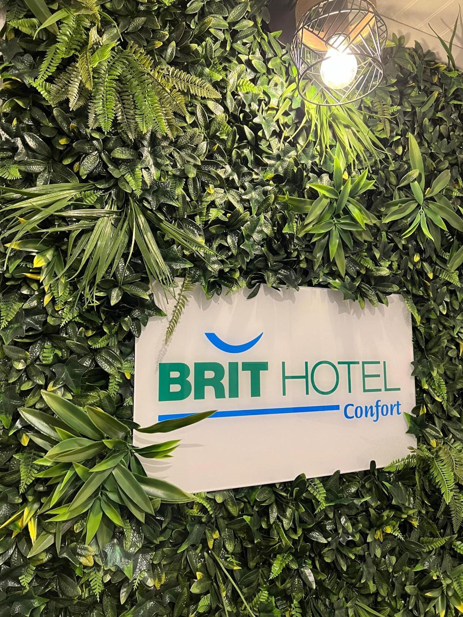 Brit Hotel Du Parc Niort Centre-Parking Gratuit 외부 사진