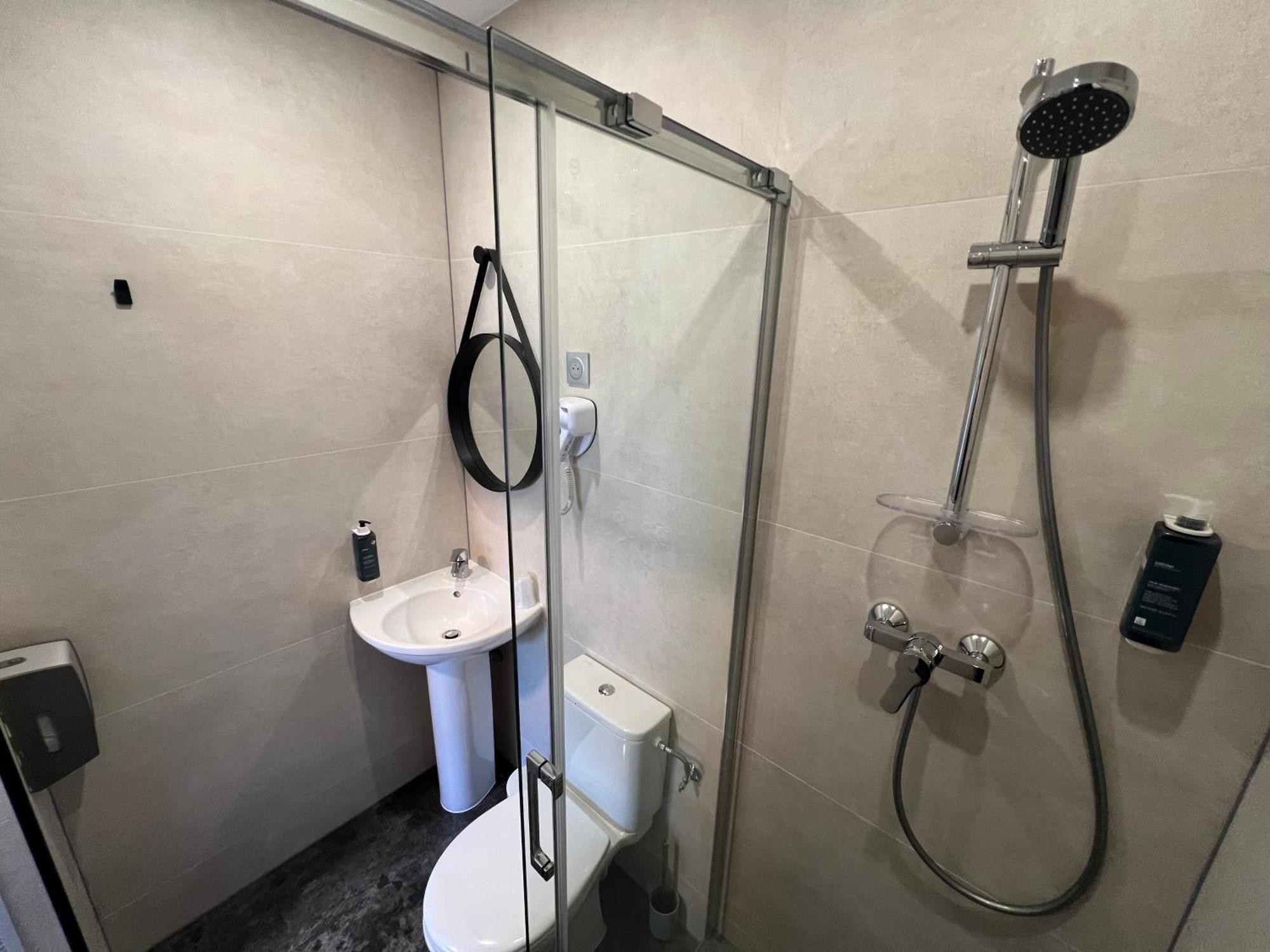 Brit Hotel Du Parc Niort Centre-Parking Gratuit 외부 사진