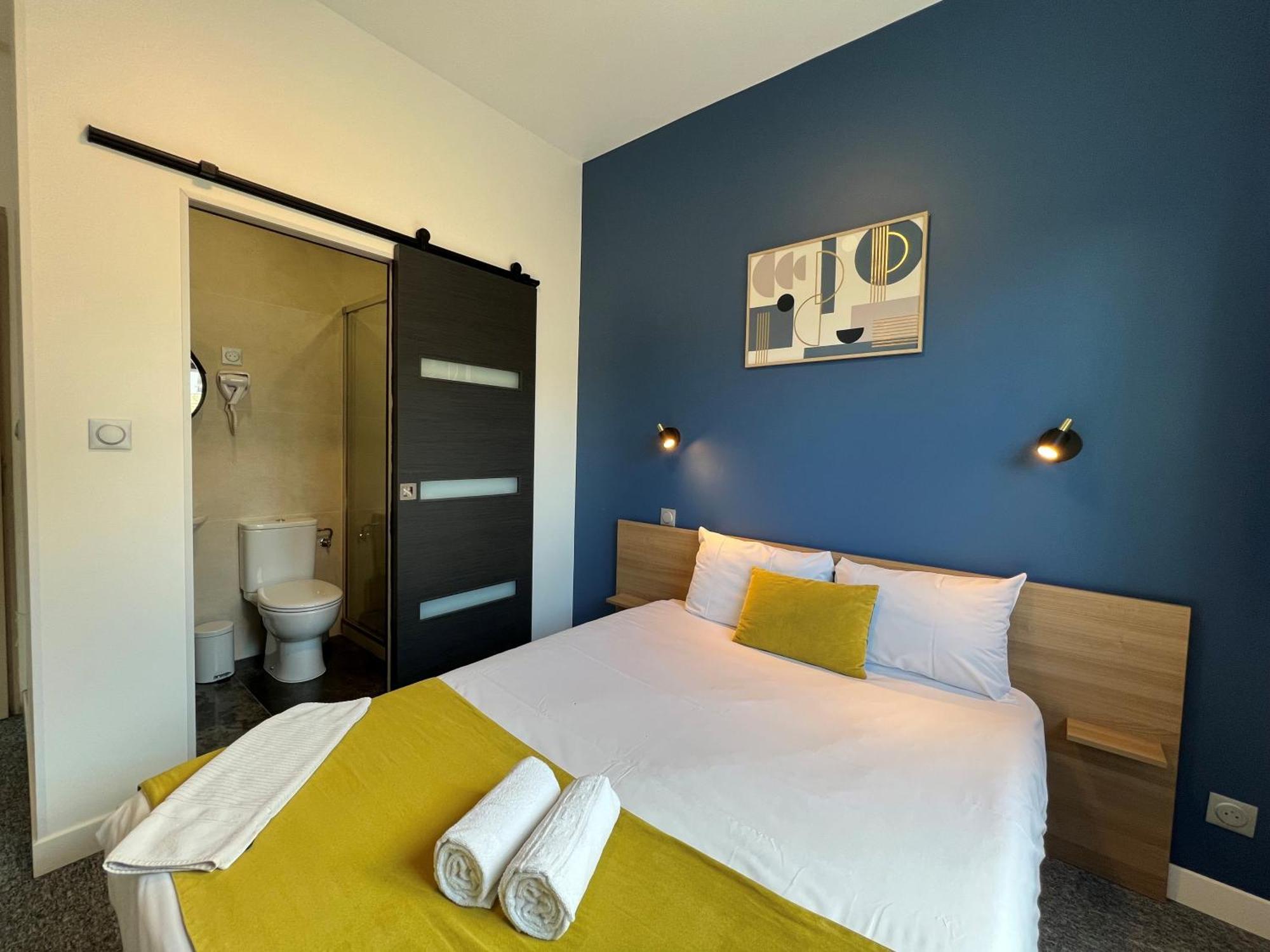 Brit Hotel Du Parc Niort Centre-Parking Gratuit 외부 사진