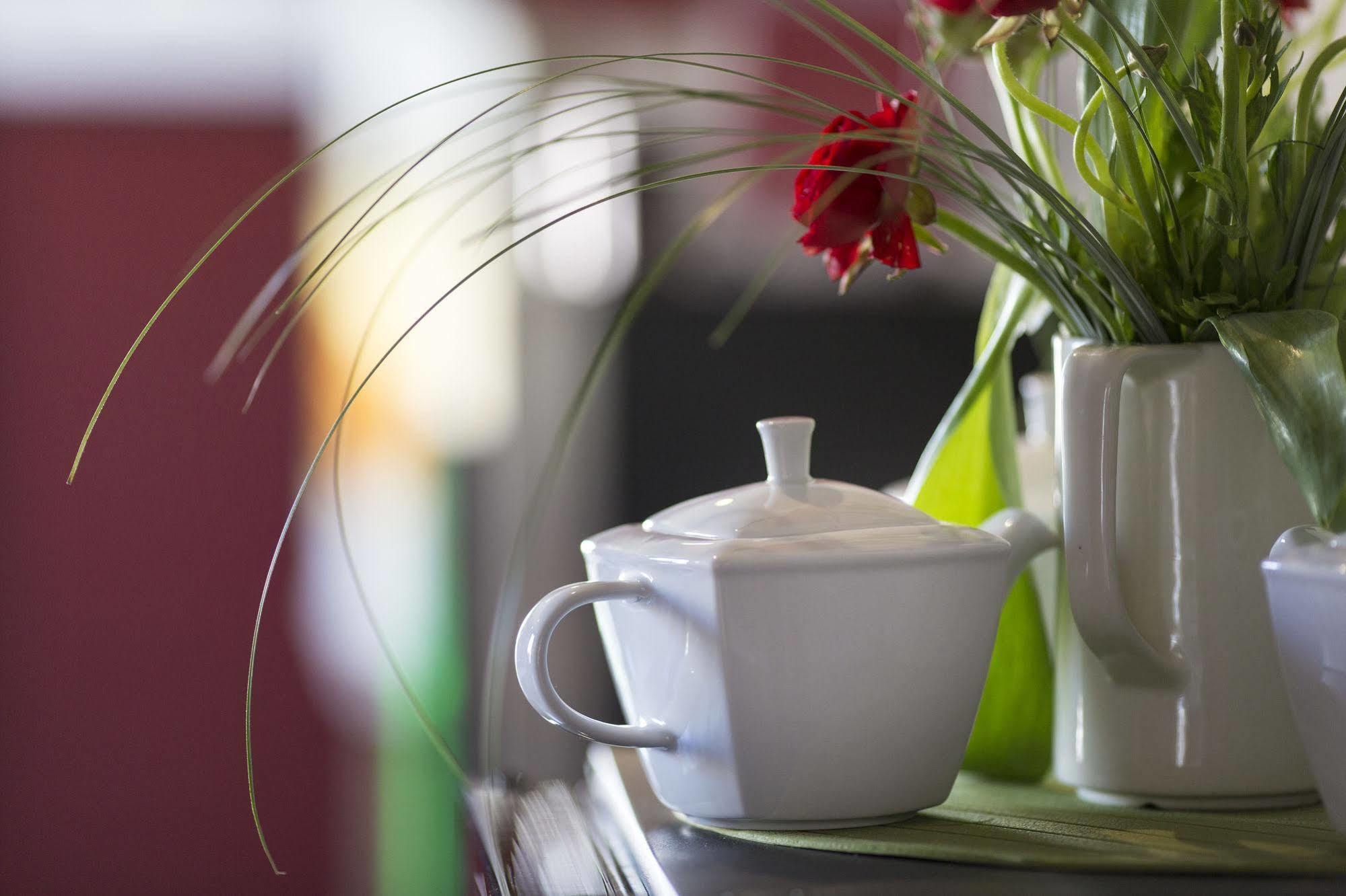Brit Hotel Du Parc Niort Centre-Parking Gratuit 외부 사진
